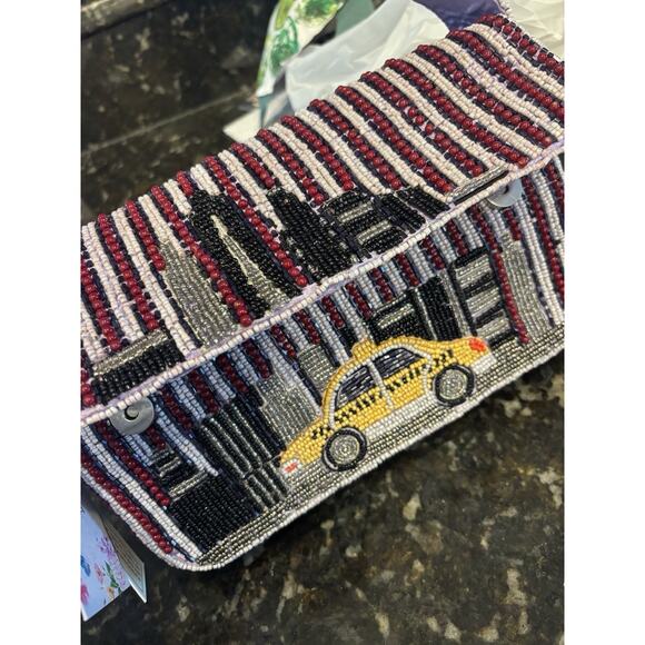 Viral New York City YELLOW TAXI BEADED BAG Handcrafted in India - Picture 7 of 10